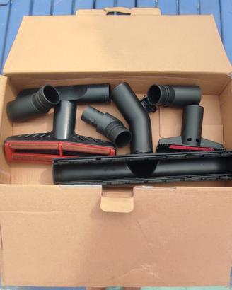 kit di spazzole universali per aspirapolvere. 