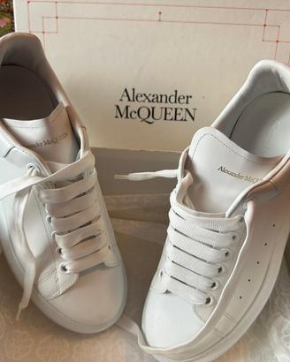 Alexander mc queen