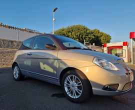 Lancia Ypsilon 1.3 MJT 75 CV Platinum