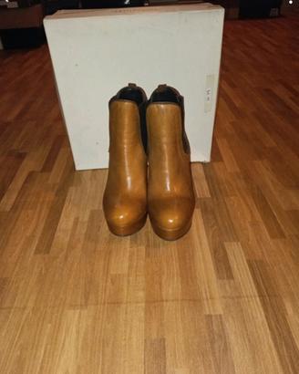 Scarpe 36 vera pelle color cuoio Gastone Lucioli