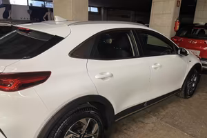 KIA XCEED BIANCA 1000