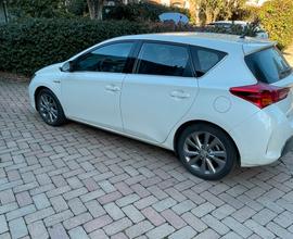 Toyota Auris Full-Hybrid 1.8