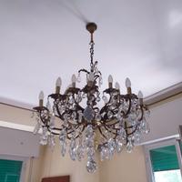 Lampadario con gocce di cristallo