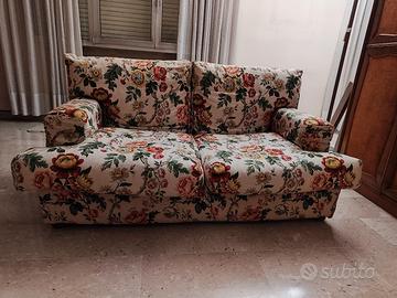 divano 2 posti