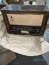 Radio VEGA FM 105 vintage anni 50 rara