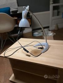 Tavolino e lampada Ikea