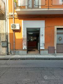 Investimento:bottega 100 mq a reddito zona mercato
