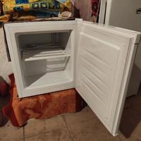congelatore 31 LITRI Hisense FV39D4AW1