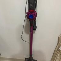 Dyson V7