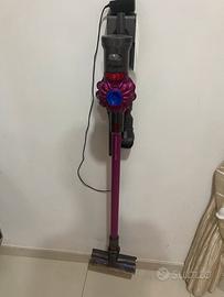 Dyson V7