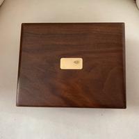 Porta gioie in legno