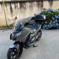 Honda integra 750 led 2016