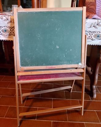 lavagnetta magnetica in legno di fa per bambini