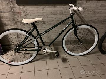 Bicicletta con freno a pedali