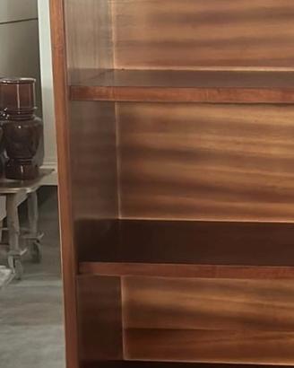 libreria in legno stile arte povera 