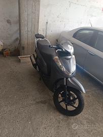 scooter Honda sh 300