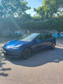 Tesla model 3 awd long range