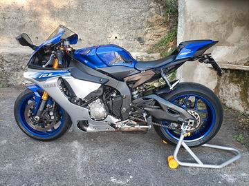 Yamaha YZF R1 - 2016