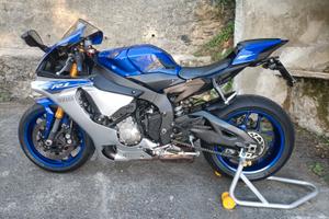 Yamaha YZF R1 - 2016