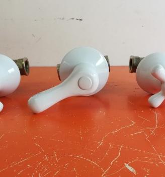 Set rubinetti vasca bianchi nuovi