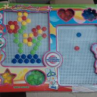 Gioco chiodini colorati