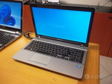 NOTEBOOK SAMSUNG MODELLO 270E windows 11