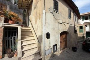 3 LOCALI A CASCIANA TERME LARI