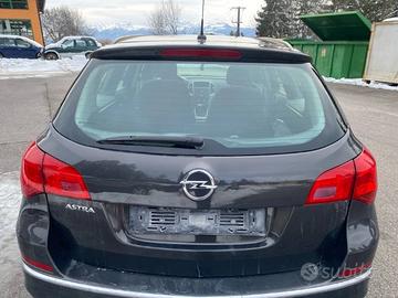 PORTELLONE PER OPEL ASTRA J ANNO 2015