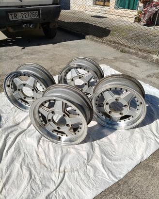 cerchi in lega 15 pollici Lada niva e Suzuki 