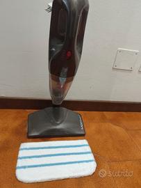 Aspirapolvere e scopa a vapore