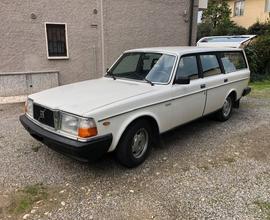 Volvo 240 - 1983