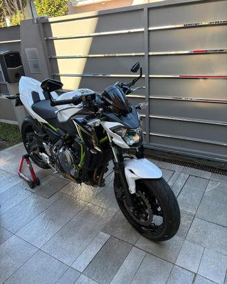 Kawasaki Z650 (2017) Patente A2