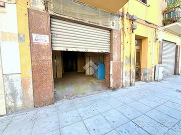 MAGAZZINO A PALERMO