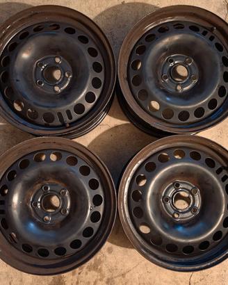 4 cerchi in ferro Opel 6.5Jx16 et 39+  copricerchi