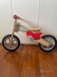 Moto legno bambino