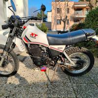 Yamaha XT 550 - 1983