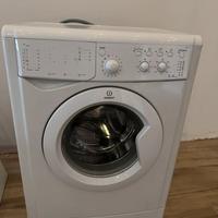 Lavatrice indesit salva  spazio
