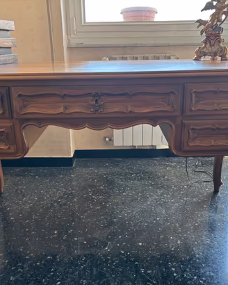 Scrivania vintage anni ’70 in stile Luigi XV