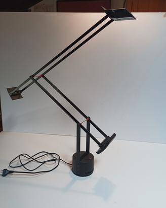Lampada Tizio da tavolo 