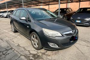 Opel Astra 1.7 CDTI 110CV Sports Tourer Cosmo Flee