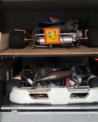 Kart con cartello portakart