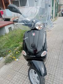 Piaggio Vespa 150 ET4 - 2001