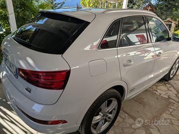 audi Q3  tetto in vetro