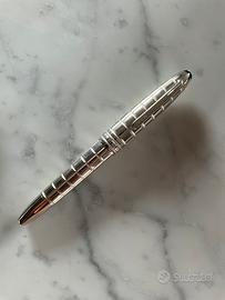 Montblanc Meisterstuck stilografica in platino