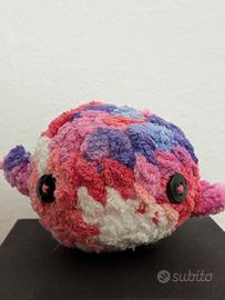 Balena 🐋decorativa rosa e viola – Amigurumi