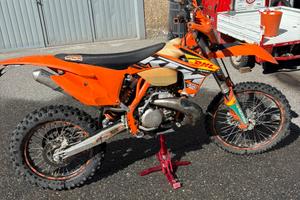 KTM 300 six days