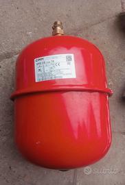 Vaso espansione, manometro e riduttore pressione