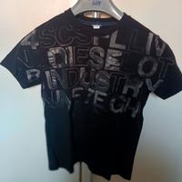 T.Shirt nera marca Diesel tg.M  anni 10/12