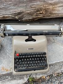 Macchina da scrivere Olivetti vintage Lexikon 80