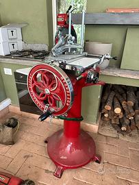 Affettatrice Berkel 9H con piedistallo